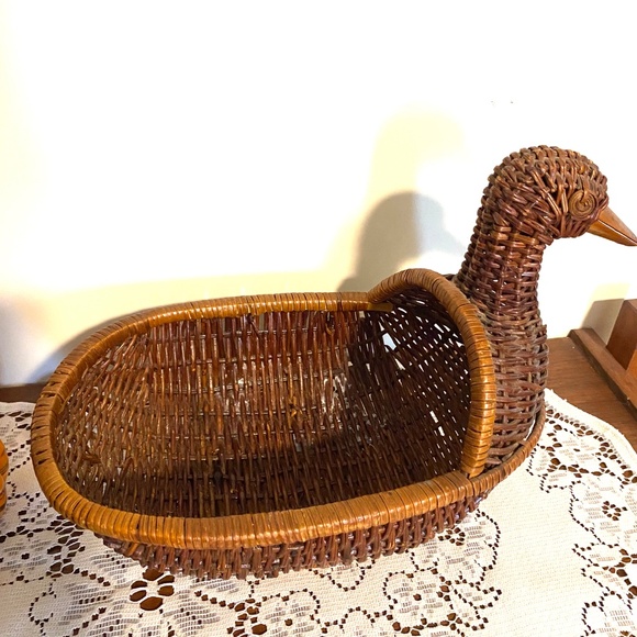 Vintage Duck Wicker Basket Fall Decor - Picture 2 of 5